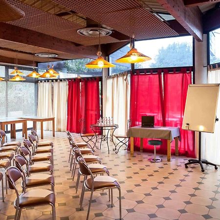 Ibis Budget Saint Christol Les Ales Exterior photo